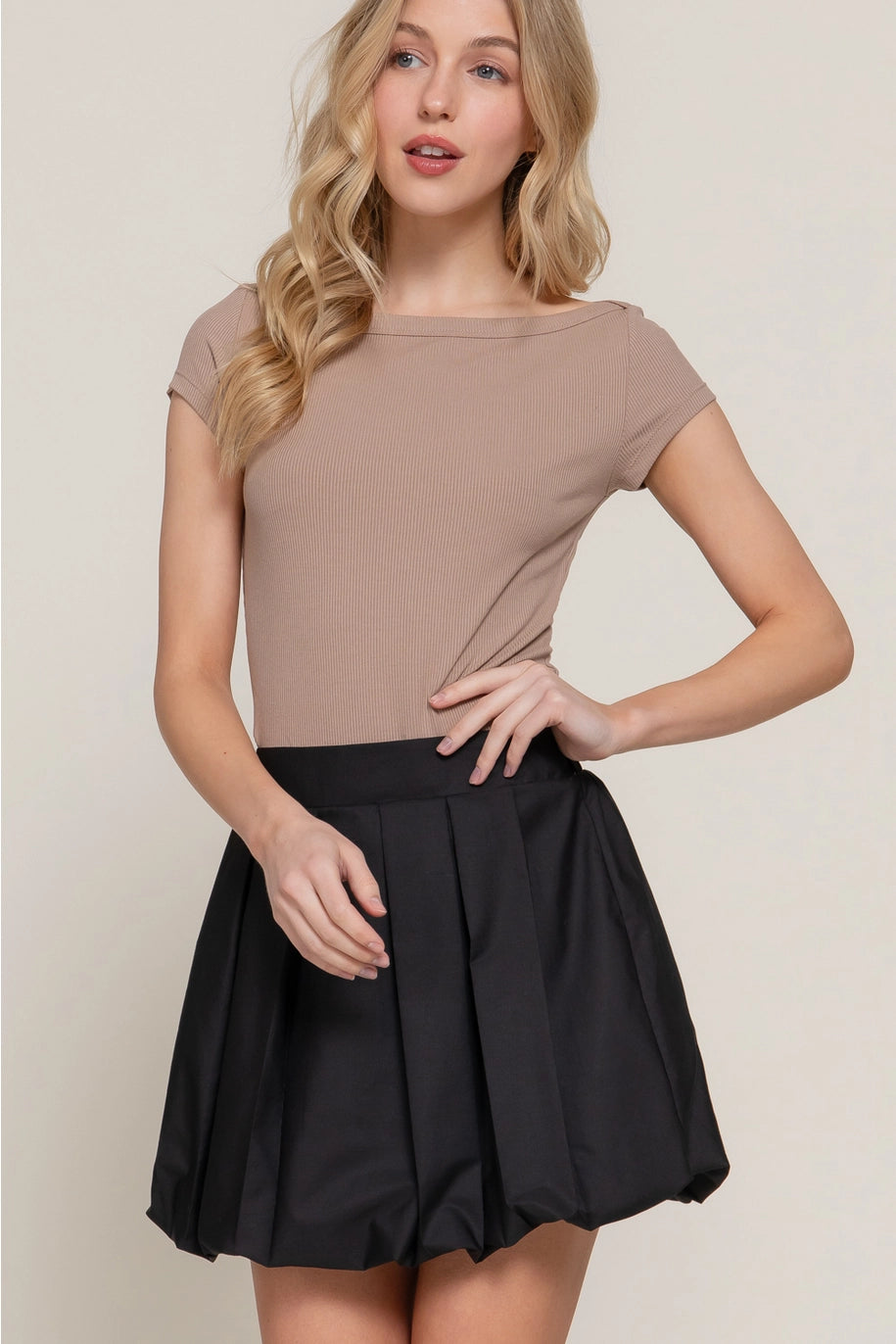 Balloon Pleated Mini Skirt