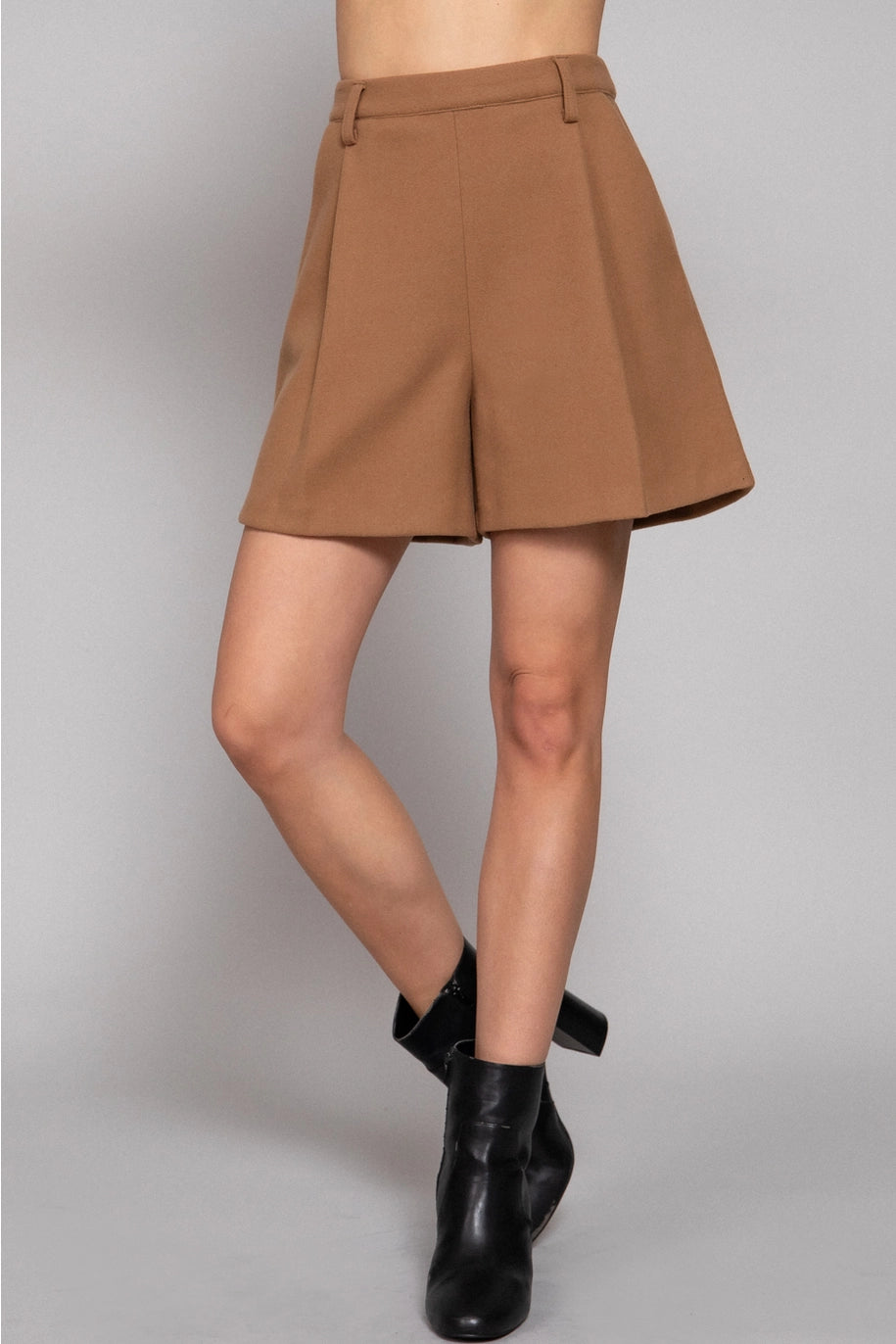 Pleated Soft Short Pants